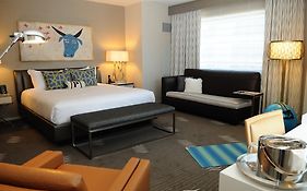 Kimpton Hotel Palomar Phoenix Cityscape By Ihg